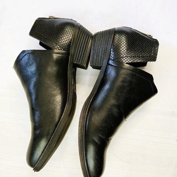 London Fog Women's Navy Blue Back Zippered Retro Ankle Bootie Size 9M - Picture 3 of 8